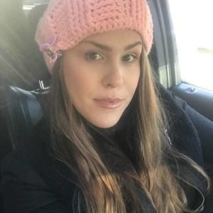 Meet your Posher, Anahs